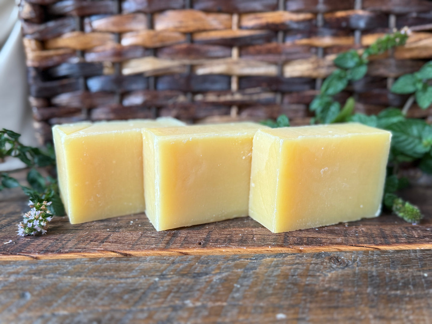 Miller’s Naturally Back to Basics Artisan Handcrafted Tallow Bar Soap – Lemongrass (Amish Made in Ohio)